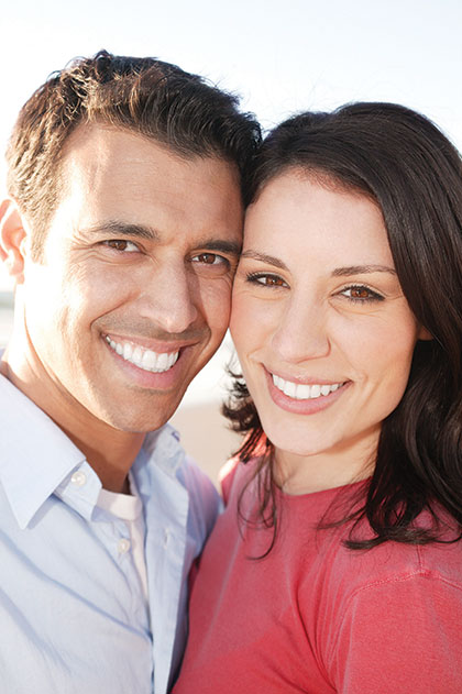 Close-up-hispanic-couple